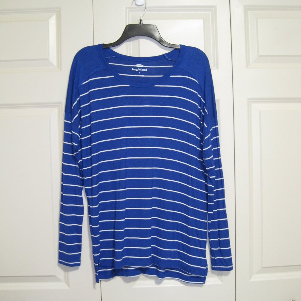 Old Navy long sleeve tee sz M